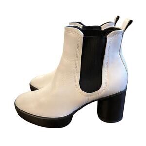 Ecco 7 Shape Motion 55 Platform Leather Chelsea Ankle Boot White Black 38 EUC!